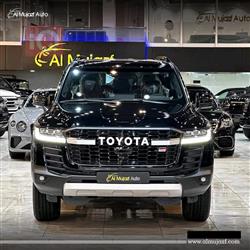 تۆیۆتا لاند کروزەر